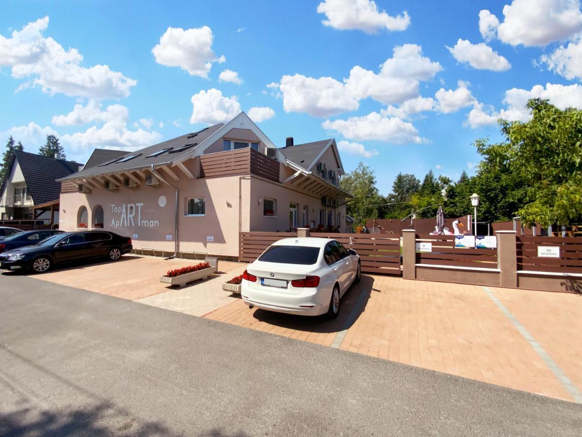 Topart Apartman I Балатонфенивес Екстериор снимка