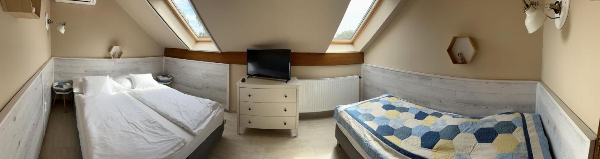 Topart Apartman I Балатонфенивес Екстериор снимка