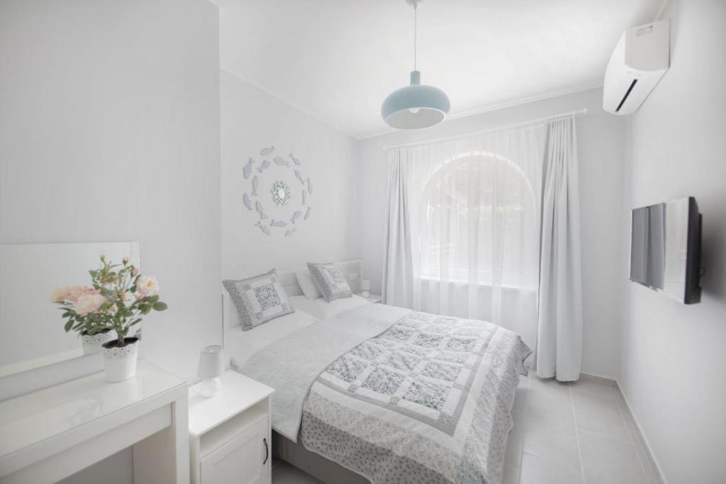 Topart Apartman I Балатонфенивес Екстериор снимка
